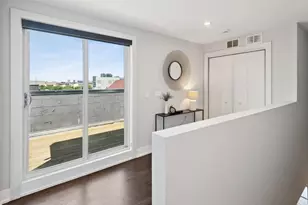 854 N May St, Chicago, IL 60642 - Photo 22