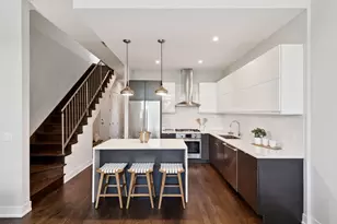854 N May St, Chicago, IL 60642 - Photo 8