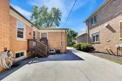 479 N Elm Avenue, Elmhurst, IL 60126 - Photo 36