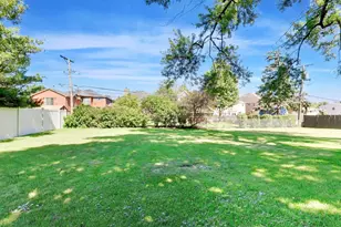 479 N Elm Ave, Elmhurst, IL 60126 - Photo 38