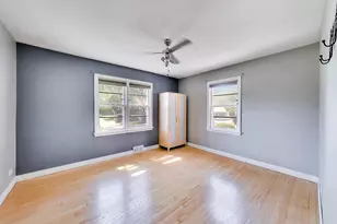 479 N Elm Ave, Elmhurst, IL 60126 - Photo 18