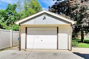 479 N Elm Ave, Elmhurst, IL 60126 - Photo 40