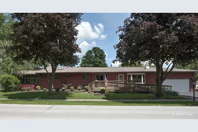 614 N Lillian Street, McHenry, IL 60050 - Photo 2
