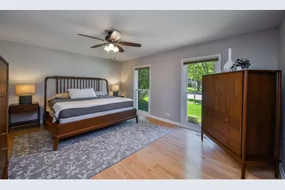 588 Williamsburg Road, Glen Ellyn, IL 60137 - Photo 24