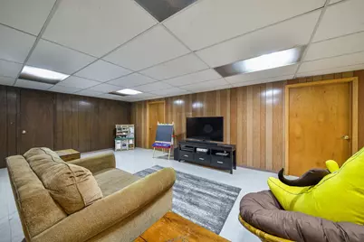 588 Williamsburg Road, Glen Ellyn, IL 60137 - Photo 38
