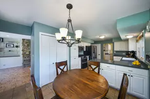 588 Williamsburg Rd, Glen Ellyn, IL 60137 - Photo 18