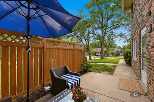 1905 Rosewood Ct, Darien, IL 60561 - Photo 20