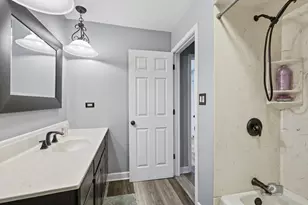 1905 Rosewood Ct, Darien, IL 60561 - Photo 18