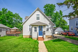 908 Wheeler St, Woodstock, IL 60098 - Photo 20