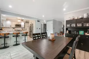 318 Seafarer Dr, Third Lake, IL 60030 - Photo 8