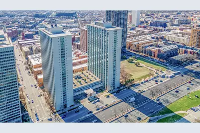 3600 N Lake Shore Drive #907, Chicago, IL 60613 - Photo 2