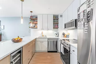 3600 N Lake Shore Drive #907, Chicago, IL 60613 - Photo 10