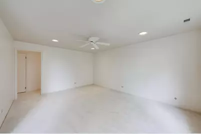 [Address not provided], Morton Grove, IL 60053 - Photo 16