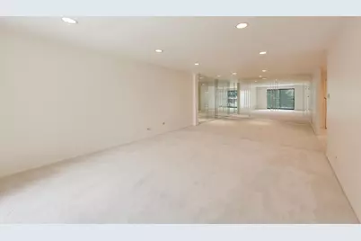[Address not provided], Morton Grove, IL 60053 - Photo 8