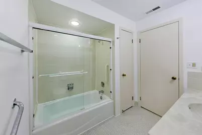 [Address not provided], Morton Grove, IL 60053 - Photo 28