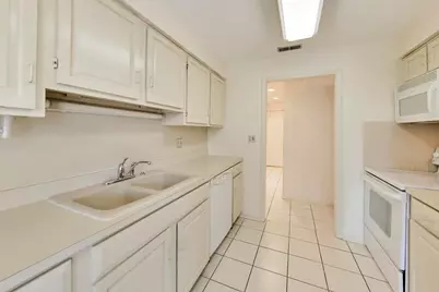 [Address not provided], Morton Grove, IL 60053 - Photo 12