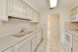 8600 Waukegan Rd, Morton Grove, IL 60053 - Photo 12