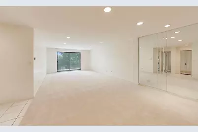 [Address not provided], Morton Grove, IL 60053 - Photo 6