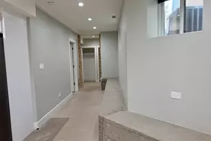 4730 W Grace St, Chicago, IL 60641 - Photo 8
