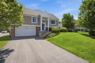 8946 Disbrow St, Huntley, IL 60142 - Photo 2