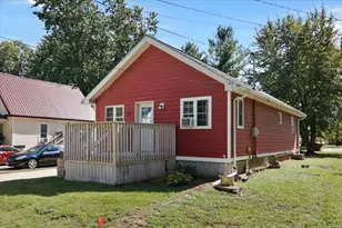 107 E Poplar St, Normal, IL 61761 - Photo 2