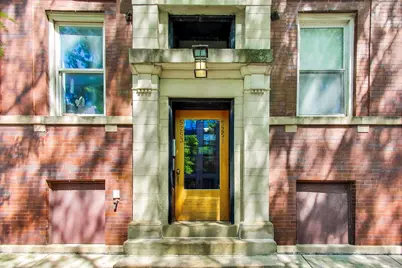 5251 N Winthrop Avenue #2, Chicago, IL 60640 - Photo 2