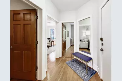 5251 N Winthrop Avenue #2, Chicago, IL 60640 - Photo 4