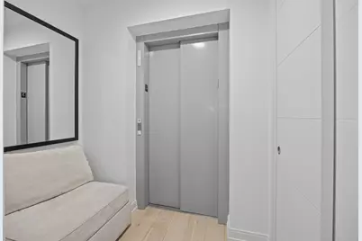 223 W Lake Street #3N, Chicago, IL 60606 - Photo 2