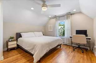3452 N Damen Ave, Chicago, IL 60618 - Photo 20