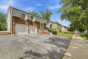 3880 178th Pl, Country Club Hills, IL 60478 - Photo 2