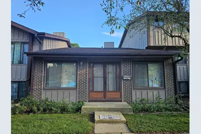 591 Forum Drive #127, Roselle, IL 60172 - Photo 1