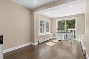 2247 W Estes Ave, Chicago, IL 60645 - Photo 14