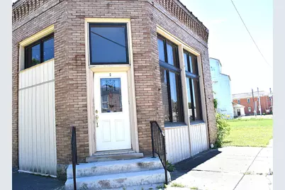104 E North Street, Creston, IL 60113 - Photo 2