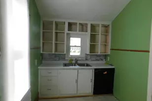 302 E Park St, Morrison, IL 61270 - Photo 8