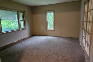 302 E Park St, Morrison, IL 61270 - Photo 10