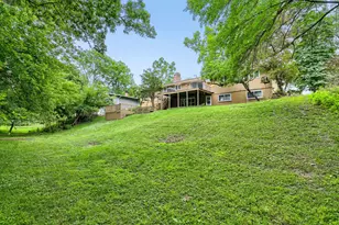 823 Greenwood Ave, Carpentersville, IL 60110 - Photo 24