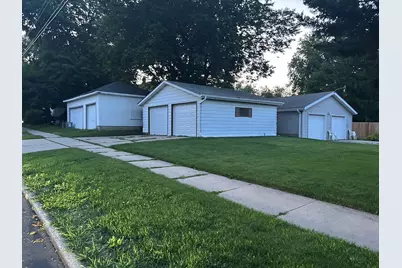 803 N 9th Street, Dekalb, IL 60115 - Photo 26