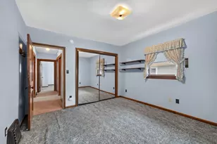 803 N 9th St, Dekalb, IL 60115 - Photo 12