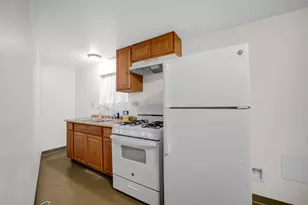 8233 S Langley Ave, Chicago, IL 60619 - Photo 10