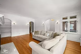 9237 S Longwood Dr, Chicago, IL 60643 - Photo 8