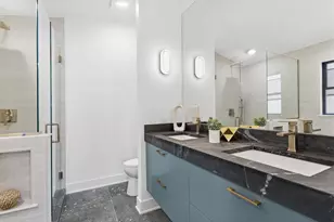 2044 W Superior St, Chicago, IL 60612 - Photo 18