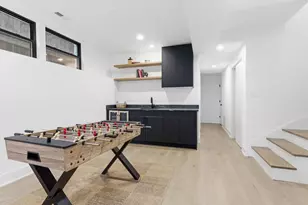 2044 W Superior St, Chicago, IL 60612 - Photo 30