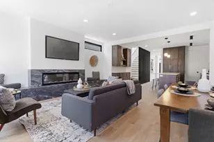 2044 W Superior St, Chicago, IL 60612 - Photo 14