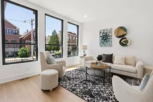 2044 W Superior St, Chicago, IL 60612 - Photo 4