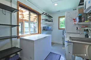 9425 Byrne Dr, Fox River Grove, IL 60021 - Photo 14