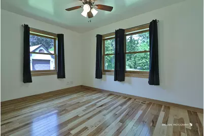 9425 Byrne Drive, Fox River Grove, IL 60021 - Photo 20