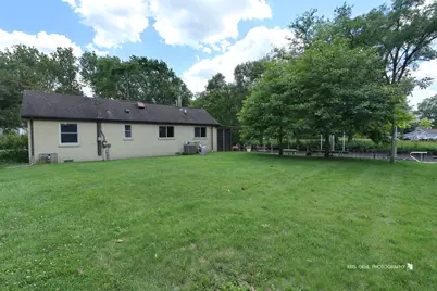 9425 Byrne Drive, Fox River Grove, IL 60021 - Photo 30