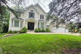 16W374 94th St, Burr Ridge, IL 60527 - Photo 2