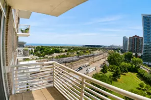 1515 S Prairie Ave, Chicago, IL 60605 - Photo 2