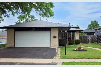 5220 138th Street, Crestwood, IL 60418 - Photo 2